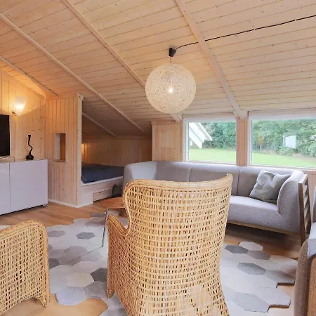 6 Person Holiday In Dronningm Lle Semesterbostad Dronningmølle